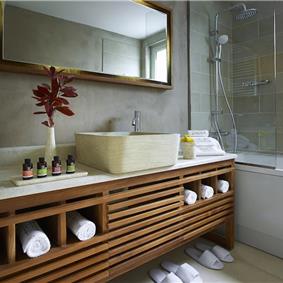 Selection of 3 & 4 bedroom villas with pool near Chania, sleeps 6-8